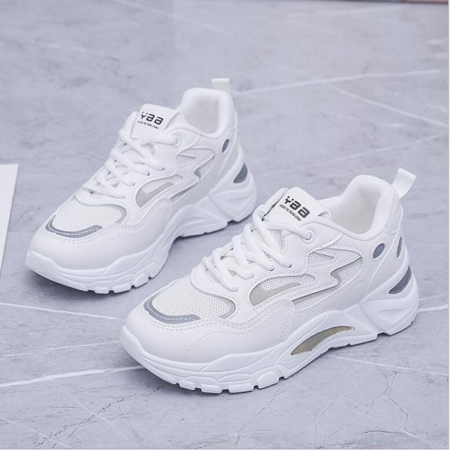 Zapatillas con color mixto para chicas